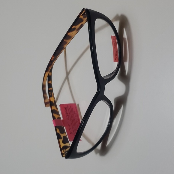 Betsey Johnson Accessories Nwt Betsey Johnson 25 Reading Glasses Cheaters Poshmark